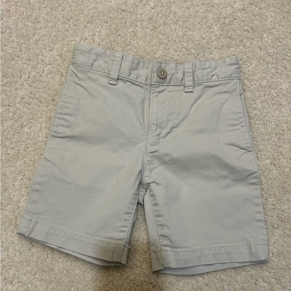 Bundle of GAP Boy’s Shorts in Sand, Khaki and Navy Blue in Size 5 - Picture 3 of 6